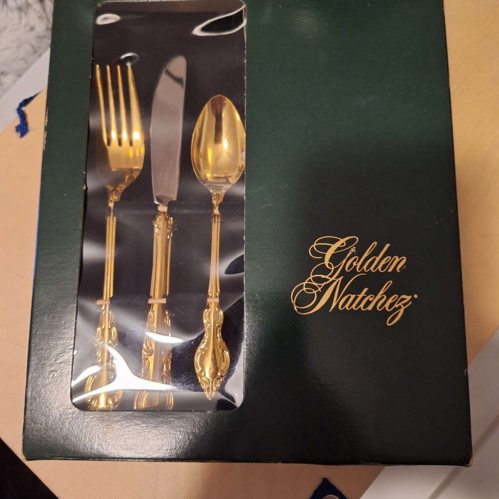 Flatware set